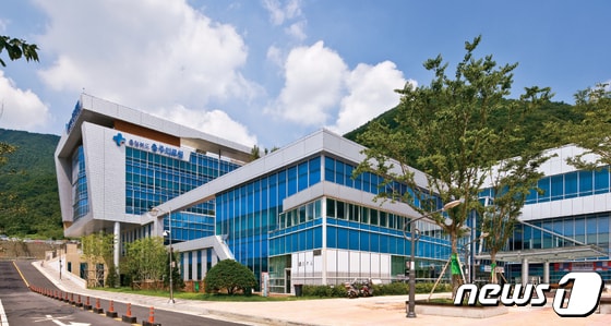 15일 충북 충주의료원은 고려대 안산병원이 전립선 초음파기를 기증했다고 밝혔다. 사진은 충주의료원.(충주의료원 제공)2023.3.15/뉴스1