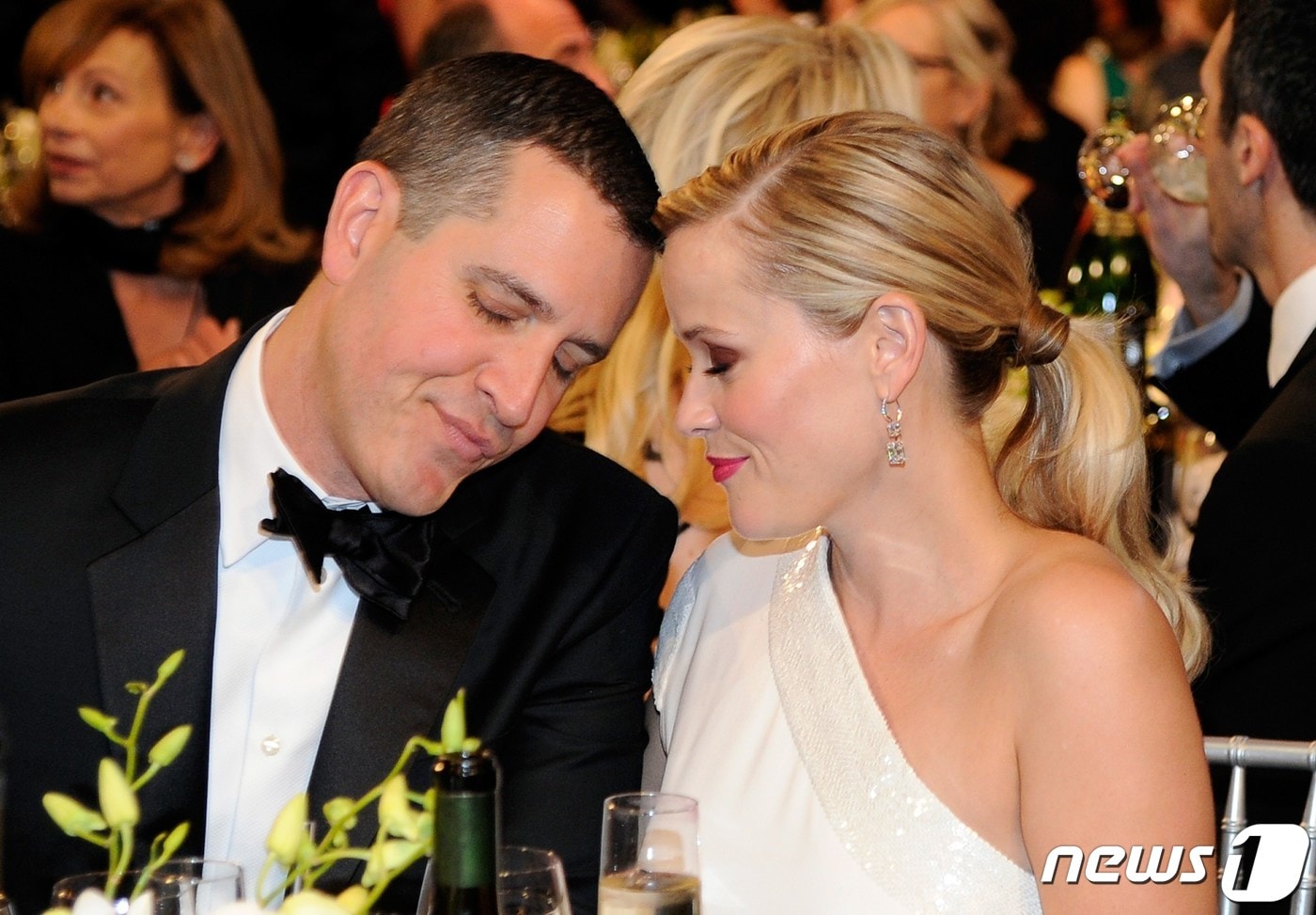 짐 토스와 리즈 위더스푼 ⓒ AFP=뉴스1