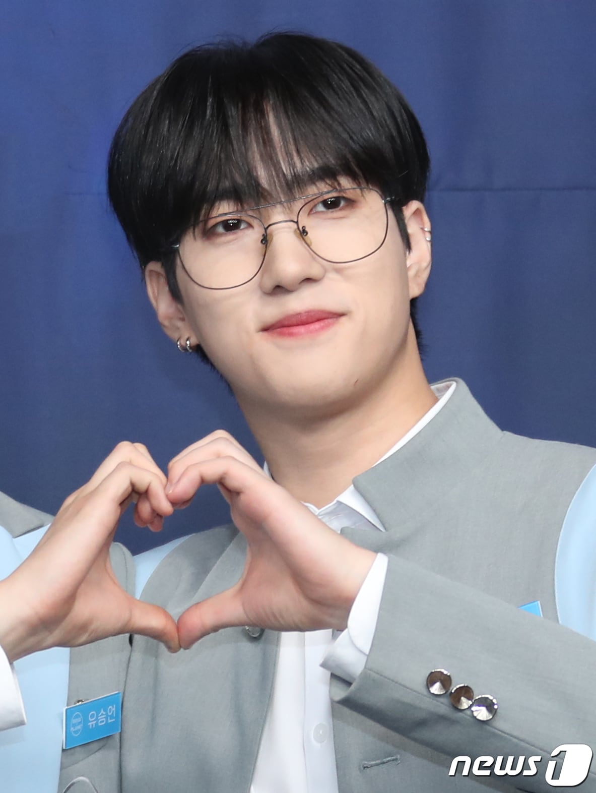 연습생 윤종우가 29일 서울 CJ E&M CENTER 에서 열린 Mnet ‘보이즈 플래닛’ 생존자 신고식에서 포즈를 취하고 있다. 2023.3.29/뉴스1 ⓒ News1 권현진 기자