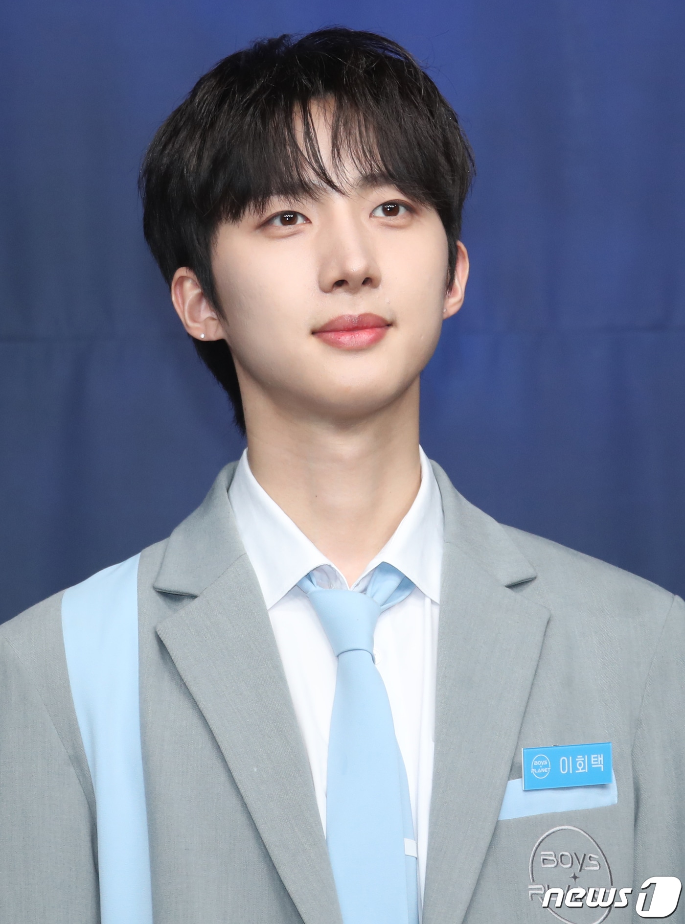 연습생 이회택이 29일 서울 CJ E&M CENTER 에서 열린 Mnet ‘보이즈 플래닛’ 생존자 신고식에서 포즈를 취하고 있다. 2023.3.29/뉴스1 ⓒ News1 권현진 기자