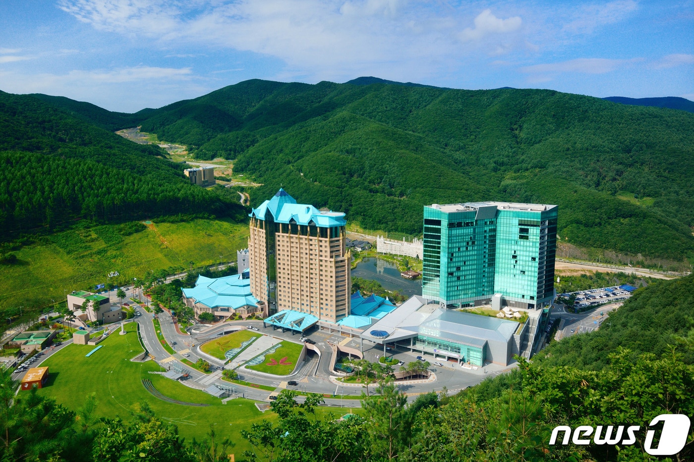 강원 정선 하이원리조트가 운영하는 하이원그랜드호텔 자료사진. (하이원리조트 제공) 2023.4.10/뉴스1