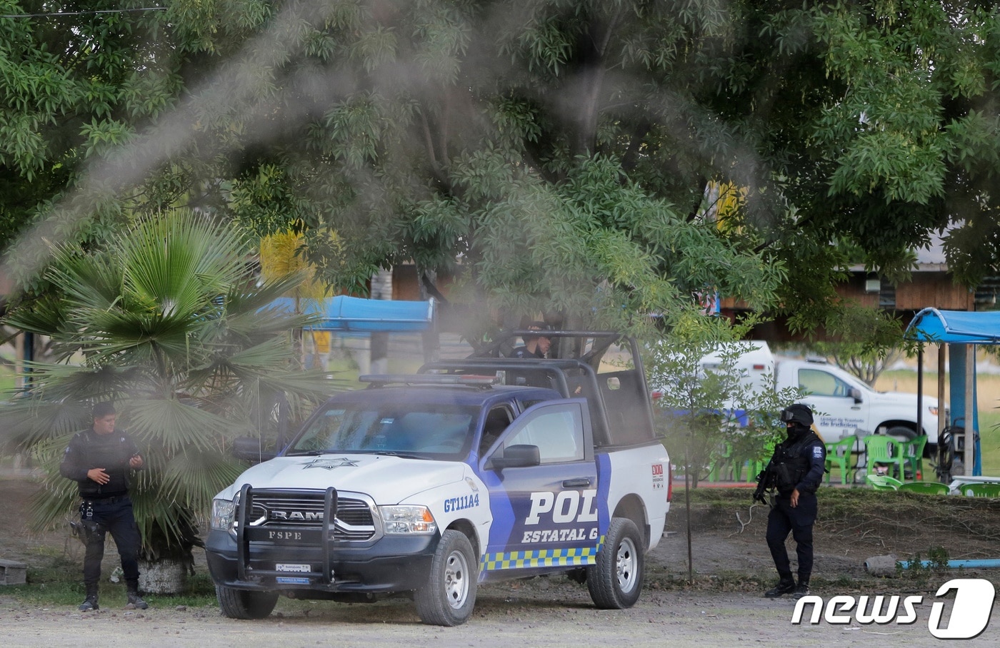 15일(현지시간) 멕시코 코르타사르의 한 워터파크에 무장괴한들이 난입해 총격을 가했다. ⓒ 로이터=뉴스1