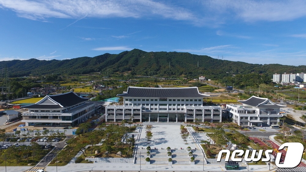 경북도 예천군청 전경 ⓒ News1 김대벽 기자