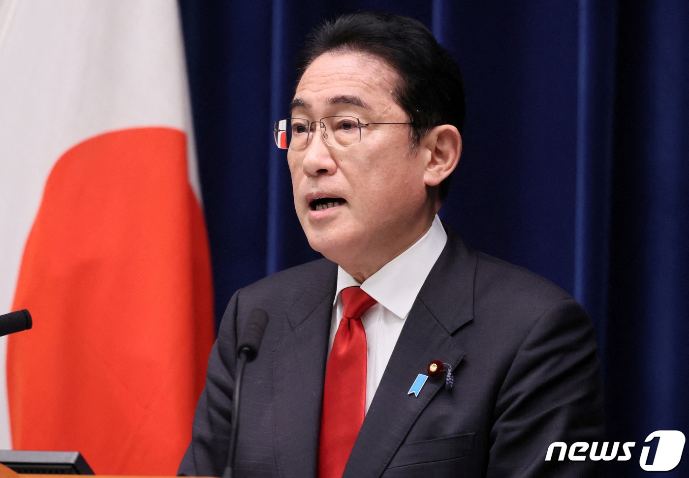 17일 일본 도쿄 관저에서 열린 기자회견에서 기시다 후미오 총리가 발언하고 있다. ⓒ 로이터=뉴스1 ⓒ News1 권진영 기자