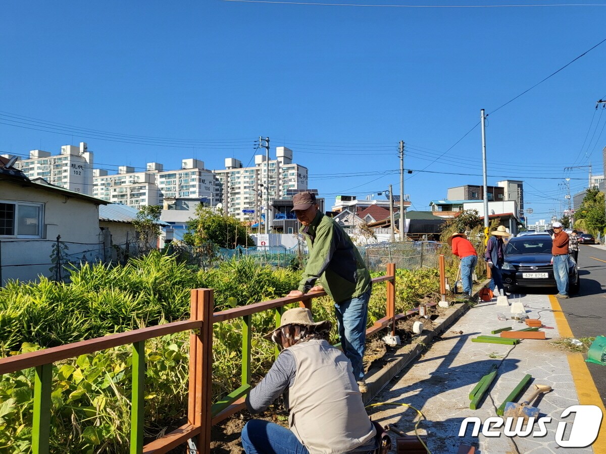 전북 익산시 송학동 주민들이 주도해 추진된 도시재생 뉴딜 사업이 성과를 나타내고 있다.(익산시 제공)2023.4.4./뉴스1