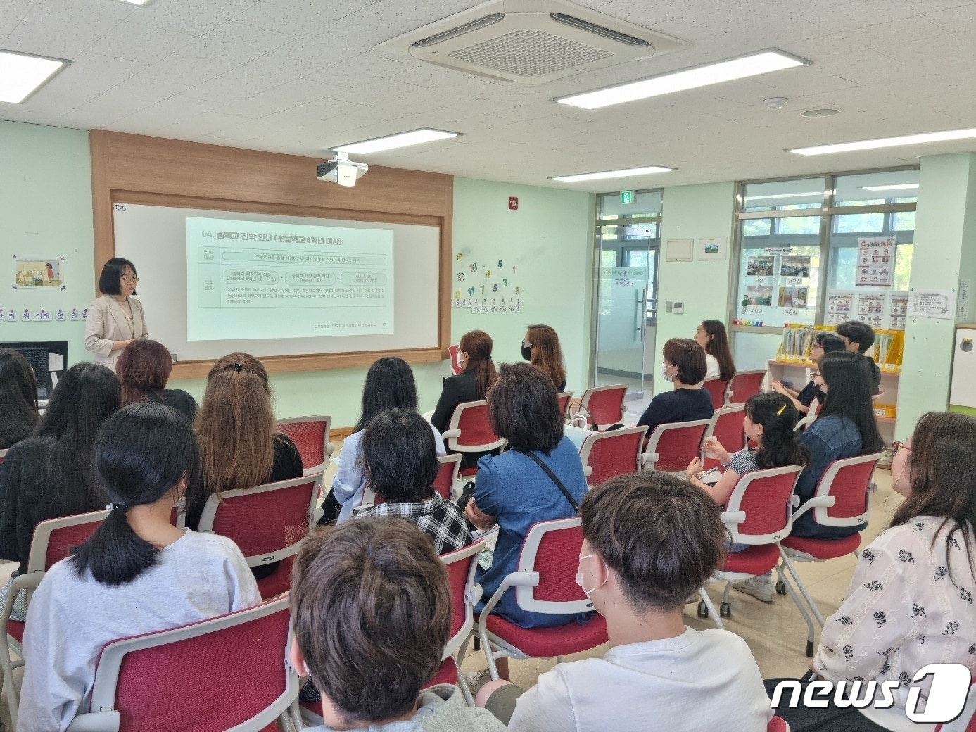 충북교육청 국제교육원&#40;원장 이광우&#41;은 20일 청주지역 다문화가정 학부모를 대상으로 &#39;취학‧진학‧진로와 자녀교육 설명회&#39;를 개최했다.&#40;충북교육청 제공&#41;/ 뉴스1