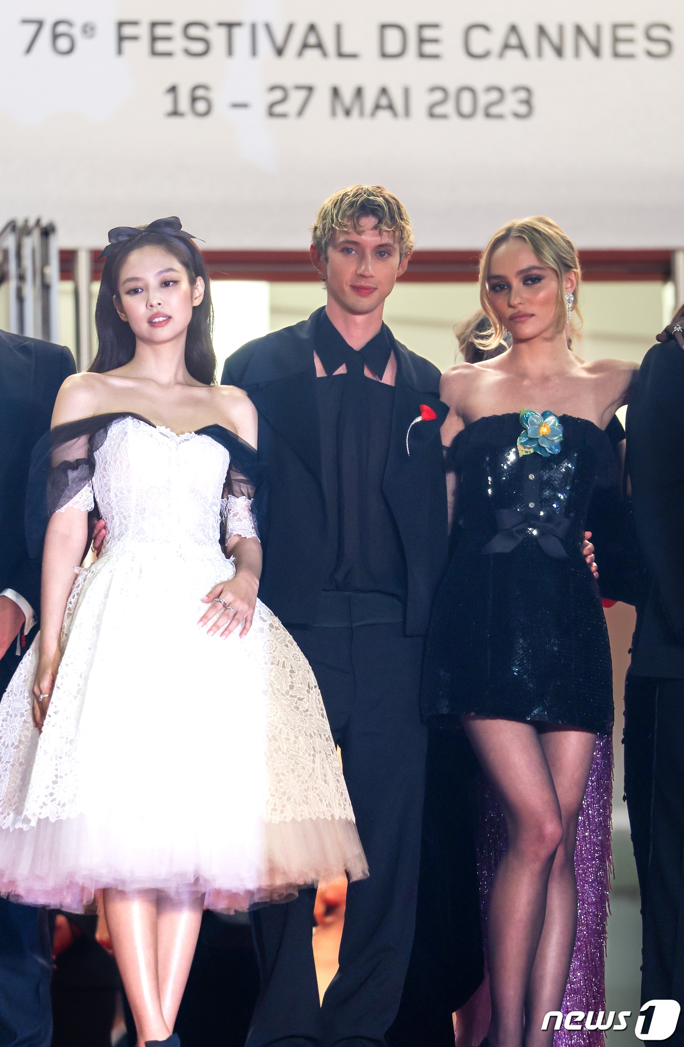 HBO ‘디 아이돌’(The Idol) 월드 프리미어 시사회에 참석한 블랙핑크 제니와 트로이 시반, 릴리 로즈 뎁. 2023.5.23/뉴스1 ⓒ News1 이준성 기자