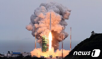 [누리호성공]'K-발사체' 우주 도약에 국내 中企 힘 보탰다 - 뉴스 썸네일 이미지