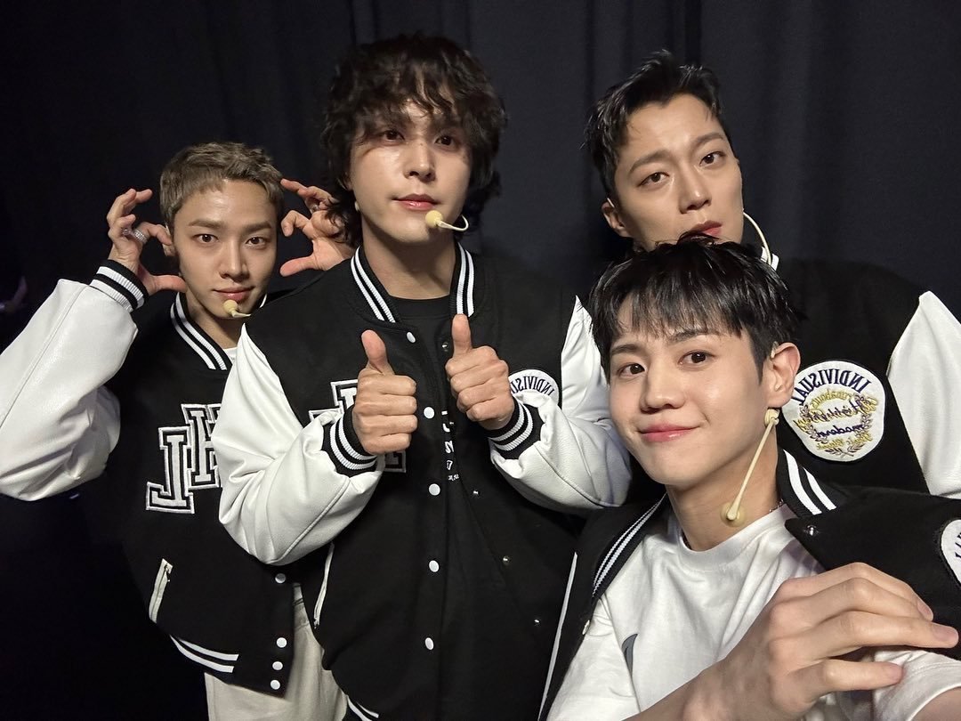 그룹 하이라이트/ 사진제공=어라운드어스