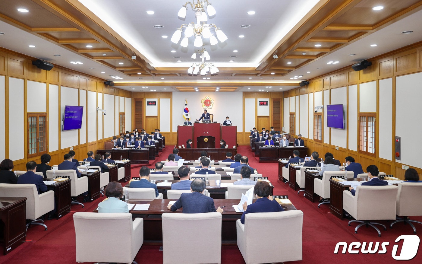 경찰이 대구시의회에 대한 압수수색에 들어갔다. 사진은 시의회 본회의장 모습. (대구시의회 제공. 재판매 및 DB 금지)/뉴스1