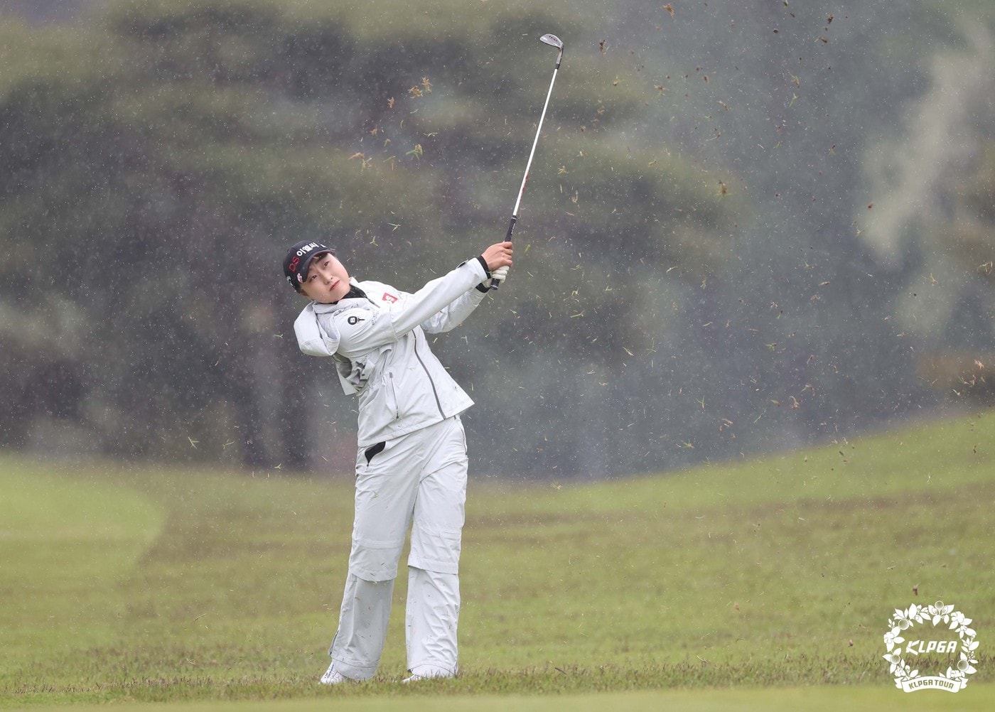 교촌 레이디스 첫 날 단독 선두에 오른 김우정 (KLPGA 제공)