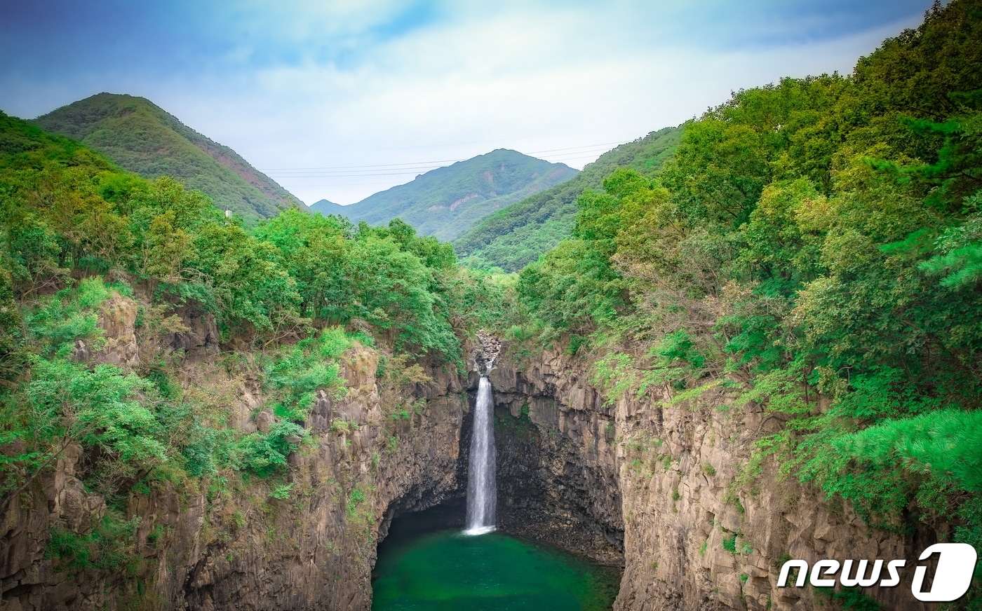 연천 재인폭포. (연천군 제공)