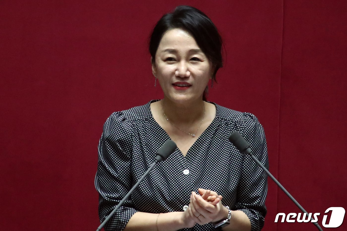 이재정 신임 산업통상자원중소벤처기업위원장이 14일 오후 서울 여의도 국회에서 제407회 국회(임시회) 제3차 본회의 상임위원장 보궐선거에서 당선 후 인사말을 하고 있다. 2023.6.14/뉴스1 ⓒ News1 황기선 기자