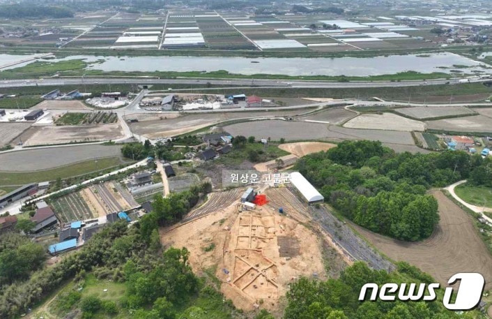 전북 완주 상운리 원상운 고분군 현장. &#40;문화재청 제공&#41; 