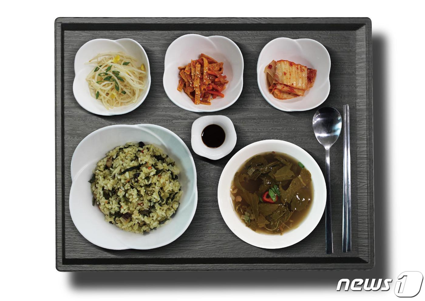 한국도로공사 강원본부가 26일부터 관리지역 18개 고속도로의 휴게소에서 판매할 강원나물밥 자료사진. (한국도로공사 강원본부 제공) 2023.6.21/뉴스1