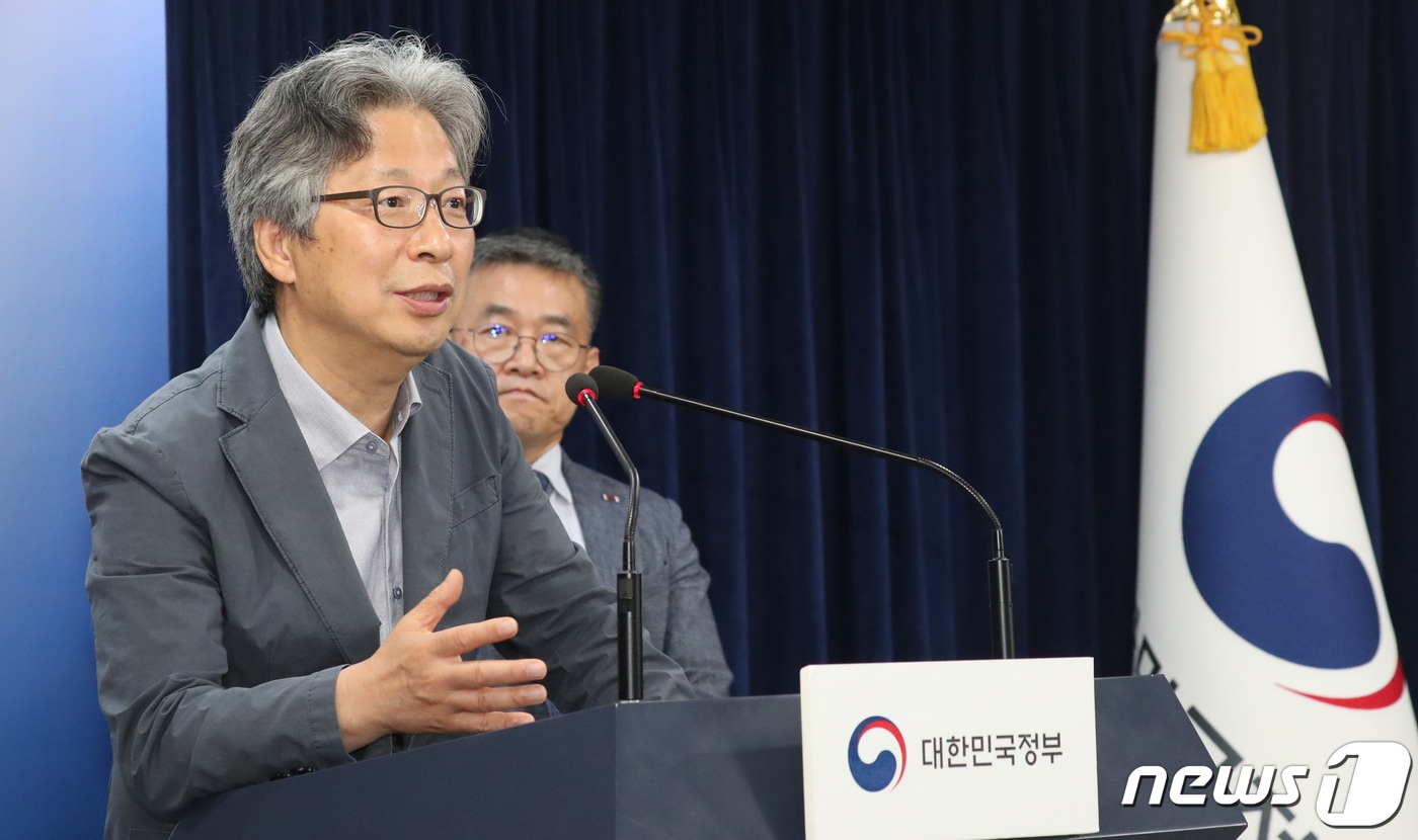 고규영 한국과학기술원 특훈교수(기초연구원 단장)가 지난달 30일 오후 서울 종로구 세종대로 정부서울청사에서 2023년 대한민국최고과학기술인상 선정 소감을 밝히고 있다. 2023.7.2 ⓒ 뉴스1 김명섭 기자