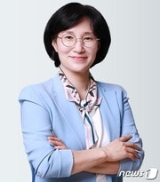 원민경 변호사 프로필. (온라인 커뮤니티 갈무리)