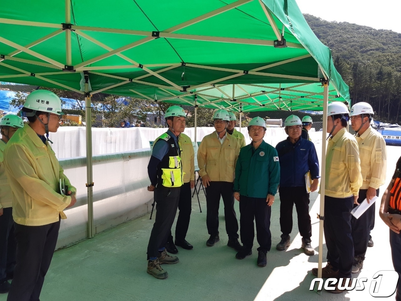 27일 진안군이 산림청, 전북도와 함께 산사태 취약지역을 점검했다.&#40;진안군제공&#41;2023.7.27/뉴스1