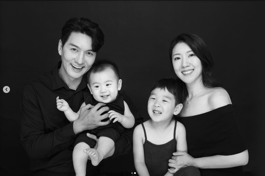 이필모 서수연 부부 가족사진/ 서수연 인스타그램 캡처