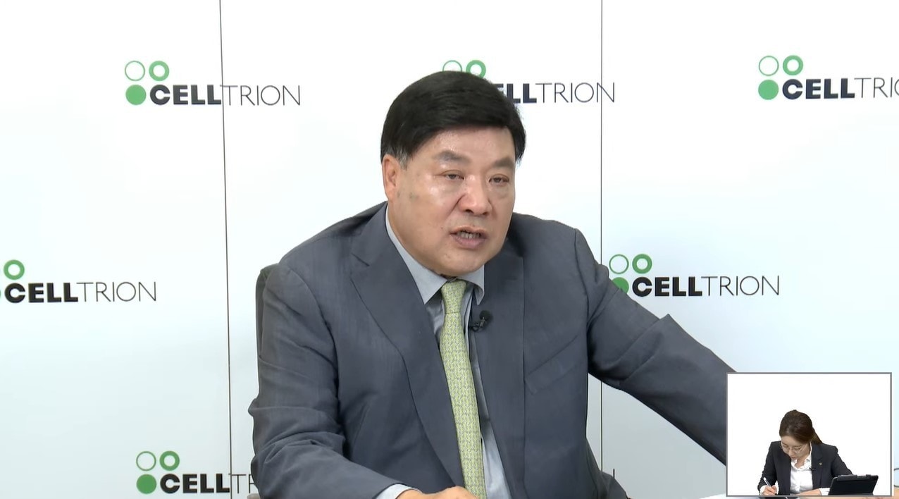 서정진 셀트리온그룹 회장이 합병과 관련한 기자간담회를 진행하고 있다.(셀트리온그룹 제공)