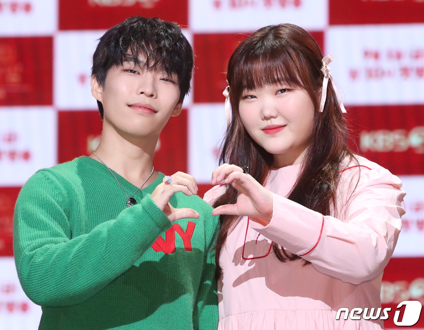 남매 듀오 악뮤(AKMU)의 이찬혁과 이수현 ⓒ News1 권현진 기자