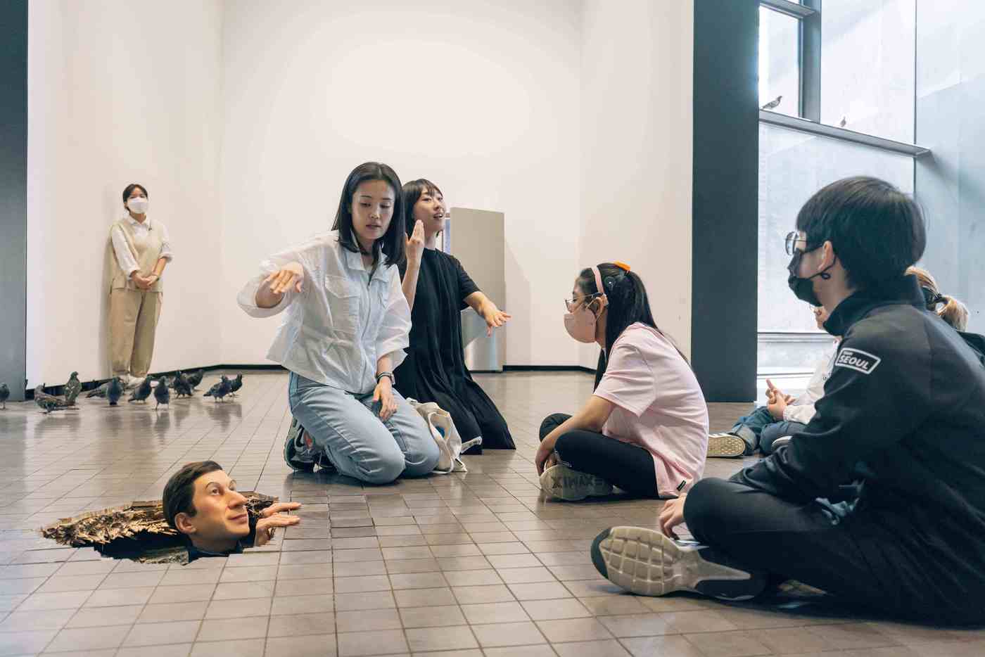 감각 너머 워크숍 작품 속으로 들어간 우리 워크숍에 참여한 학생들. &#40;리움미술관 제공&#41;