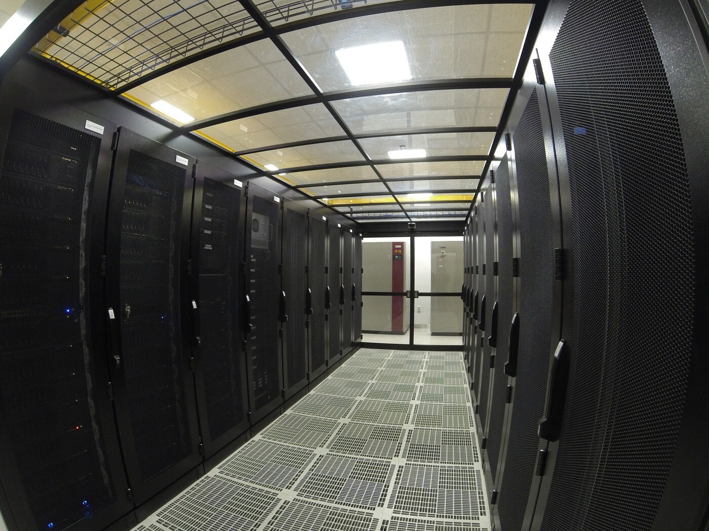 한국과학기술연구원(KIST) 계산과학연구센터 서버팜(server farm) 및 고성능 GPU 기반 슈퍼컴퓨팅 자원 (한국과학기술연구원 제공) 2023.09.05 /뉴스1