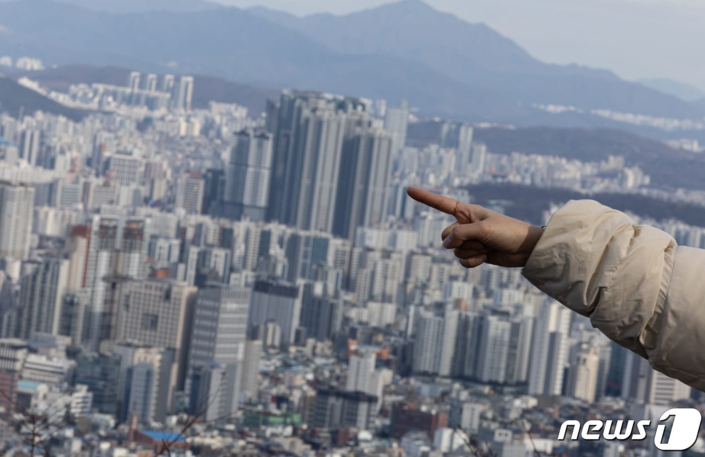 사진은 19일 오후 서울 남산에서 바라본 아파트 단지 모습. 2024.1.19/뉴스1 ⓒ News1 이재명 기자