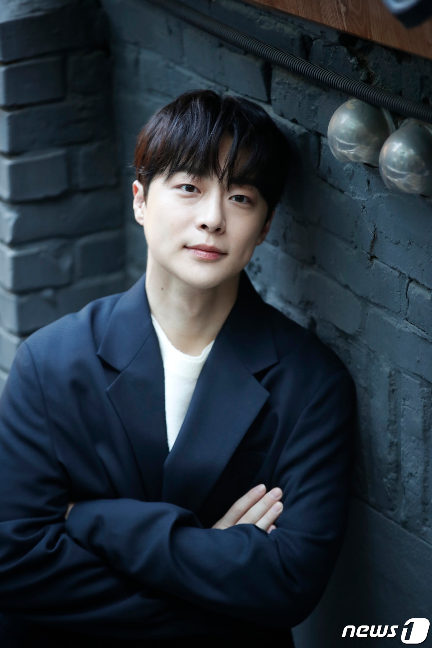 배우 배인혁이 서울 종로구 삼청동의 한 카페에서 열린 인터뷰에 앞서 포즈를 취하고 있다. /뉴스1 ⓒ News1 권현진 기자