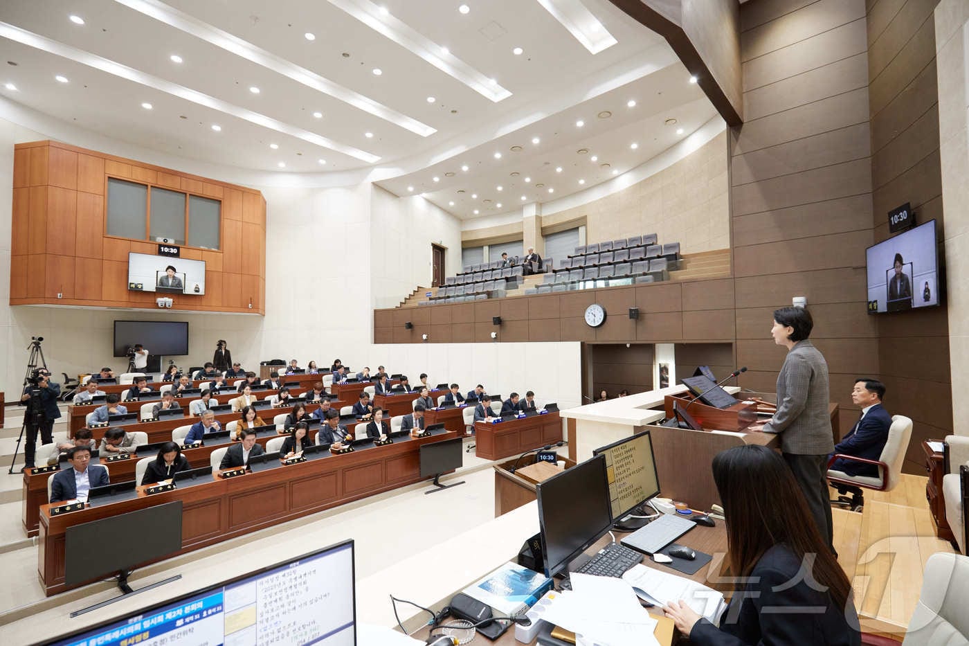 17일 열린 용인시의회, 제287회 임시회 폐회 본회의 모습.&#40;용인시의회 제공&#41;