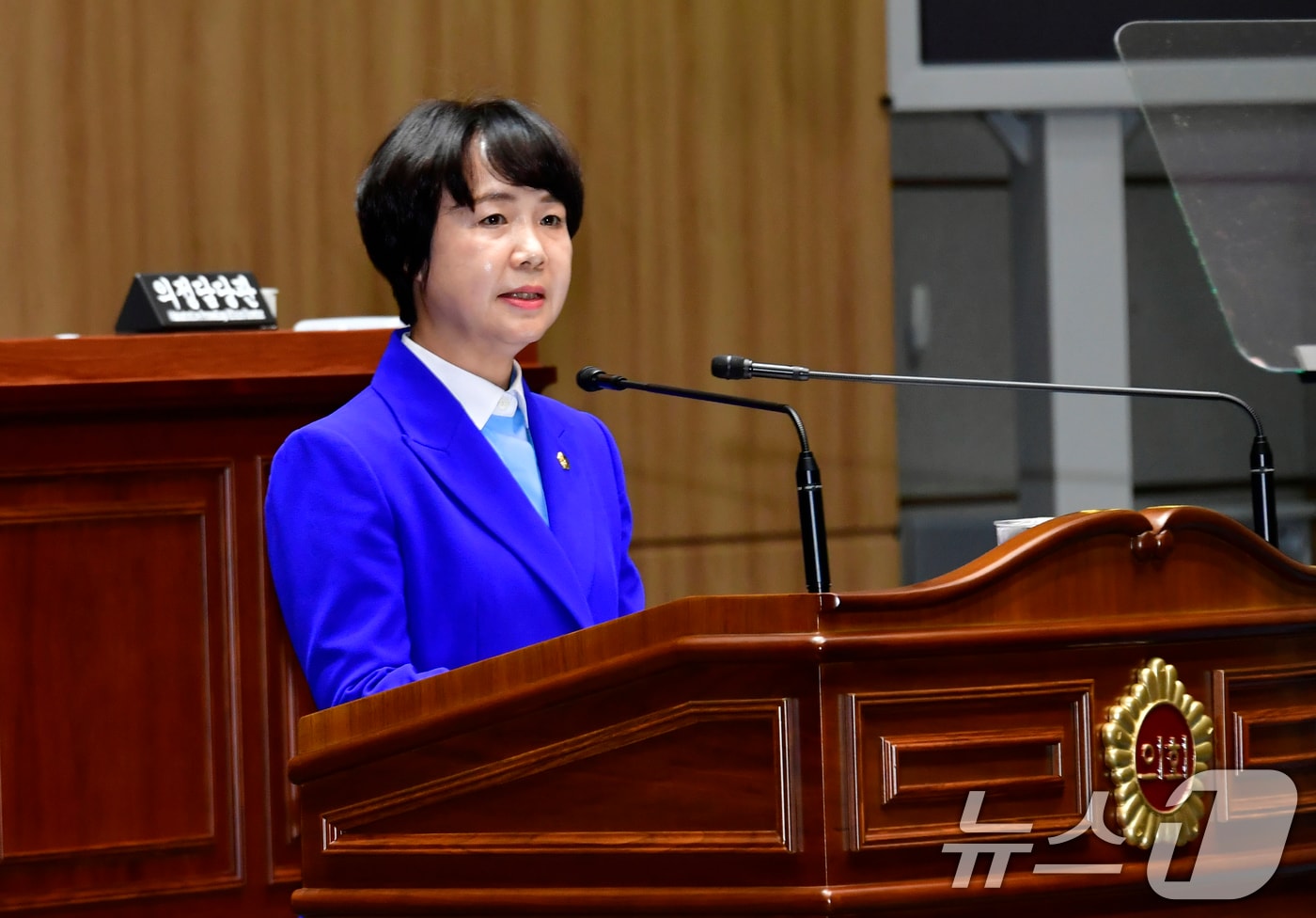 명진 광주시의원이 21일 시의회 본회의 5분 발언을 통해 &#34;지역 상권 살리기 일환으로 광주시 공공기관의 구내식당 휴무제 확대＂를 촉구하고 있다.&#40;광주시의회 제공&#41;2024.10.21/뉴스1 