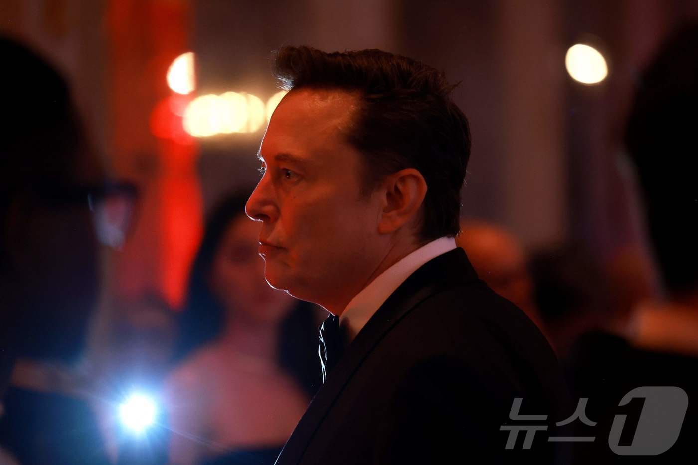 일론 머스크 테슬라 CEO가 14일 (현지시간) 플로리다주 팜비치에 있는 마러라고 리조트에서 열린 미국 우선 정책 연구소 행사에 참석을 하고 있다. 2024.11.15 ⓒ AFP=뉴스1 ⓒ News1 우동명 기자