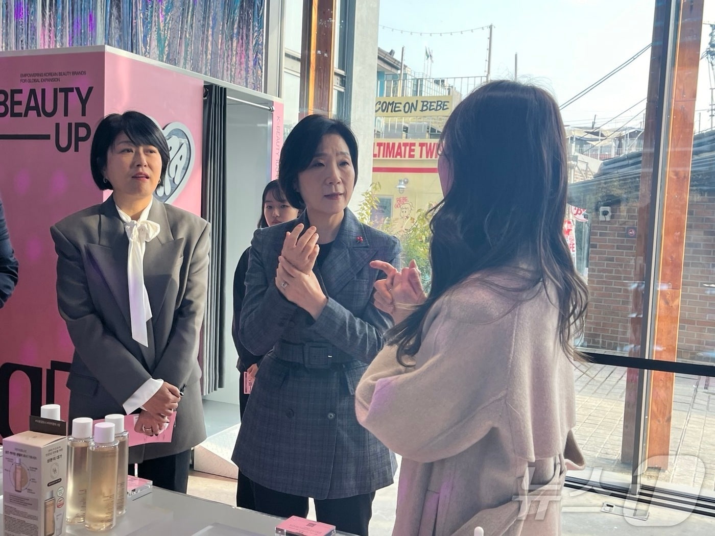 중기부·대기업 힘 합쳐 K뷰티 키운다...유망 中企 60곳 선정(종합) - 뉴스 썸네일 이미지