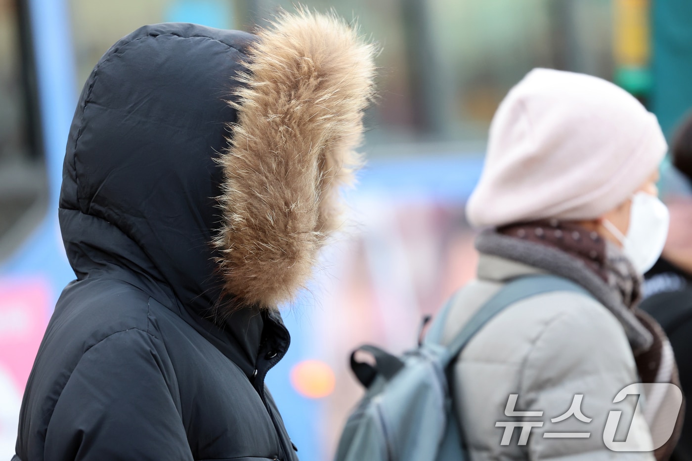 시민들이 발걸음을 재촉하고 있다.&#40;사진은 기사 내용과 무관함&#41; / 뉴스1 ⓒ News1