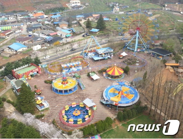 전주동물원 내 놀이시설인 드림랜드가 새 단장을 마치고 오는 26일 다시 개장한다.(전주시 제공)/뉴스1