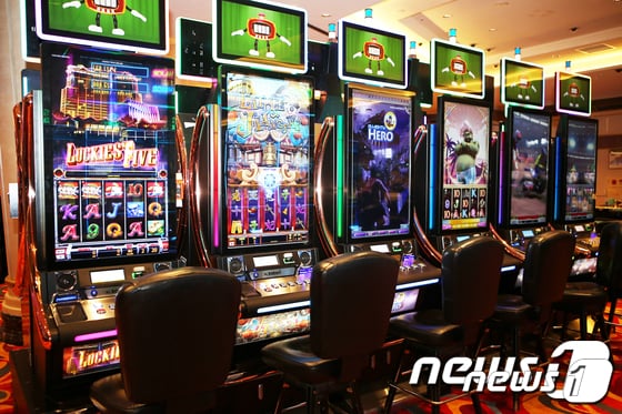 강원랜드 카지노 영업장 자료사진. (뉴스1 DB)