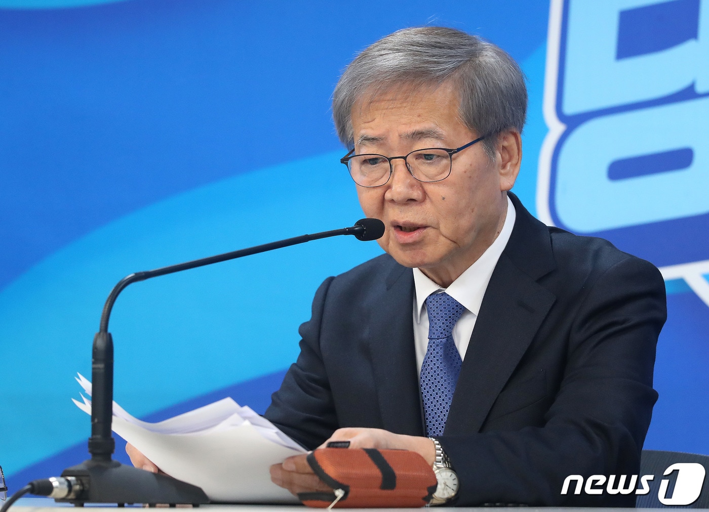 임혁백 더불어민주당 중앙당공직선거후보자추천관리위원장. 2024.2.6/뉴스1 ⓒ News1 임세영 기자