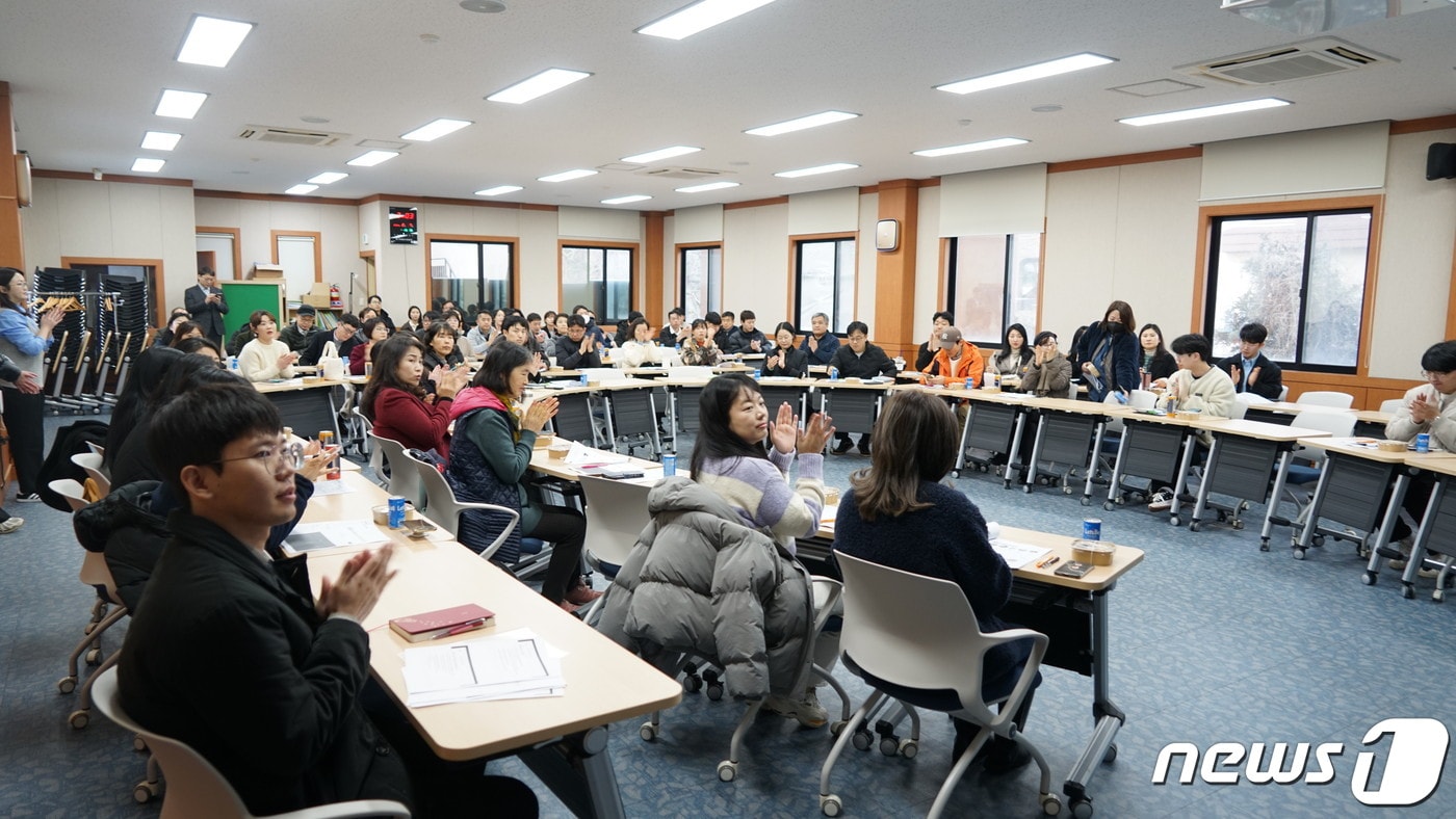 제주개발공사, 제주사회복지공동모금회‧제주특별자치도사회복지협의회는 14일부터 '제5회 제주삼다수 해피플러스(Happy+) 공모사업’ 사업고도화 워크숍을 진행한다. (제주특별자치도사회복지협의회 제공)