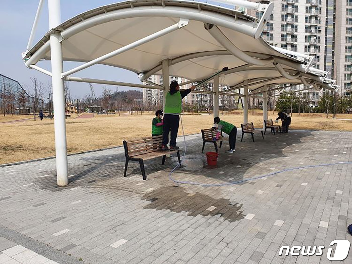 경기 성남시가 20일부터 26일까지 근린공원 등 62곳에 대한 ‘봄맞이 대청소’를 실시한다.&#40;자료사진&#41;/