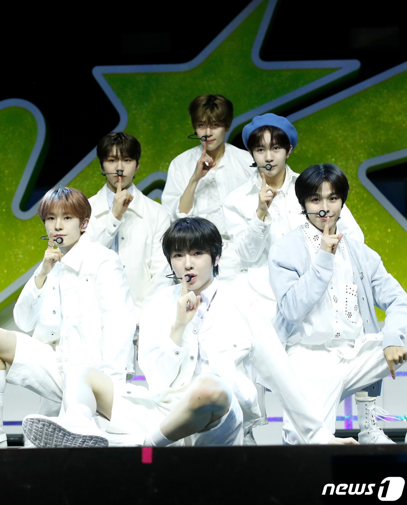 그룹 엔시티 위시(NCT WISH)가 4일 오후 서울 용산구 블루스퀘어에서 가진 데뷔 쇼케이스에서 타이틀 곡을 선보이고 있다. 2024.3.4/뉴스1 ⓒ News1 권현진 기자