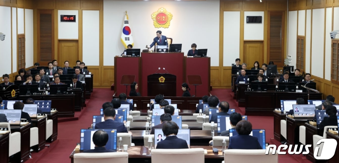 대구시의회가 5일 제307회 임시회를 개회했다. 사진은 본회의장 모습&#40;대구시의회 제공&#41;