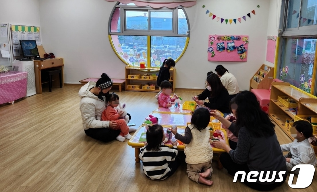 기사 이해를 돕기 위한 어린이 돌봄 자료 사진으로 기사내용과 직업 관련 없음.  (재판매 및 DB금지)/뉴스1 