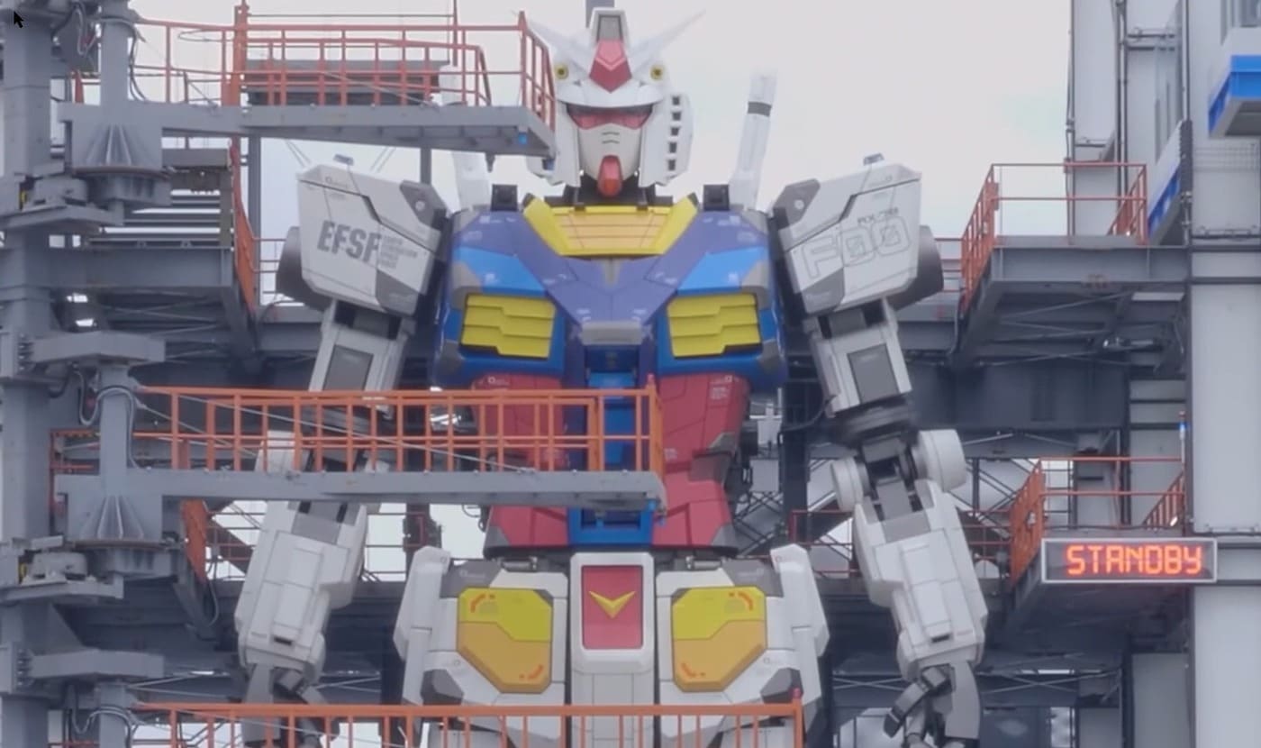 일본 요코하마시 야마시타 부두에 설치된 '기동전사' 건담의 모습(사진 및 영상: 유튜브 'Japan Video Topics' 갈무리. 제작사 '선라이즈' 제공). 2024.3.31.