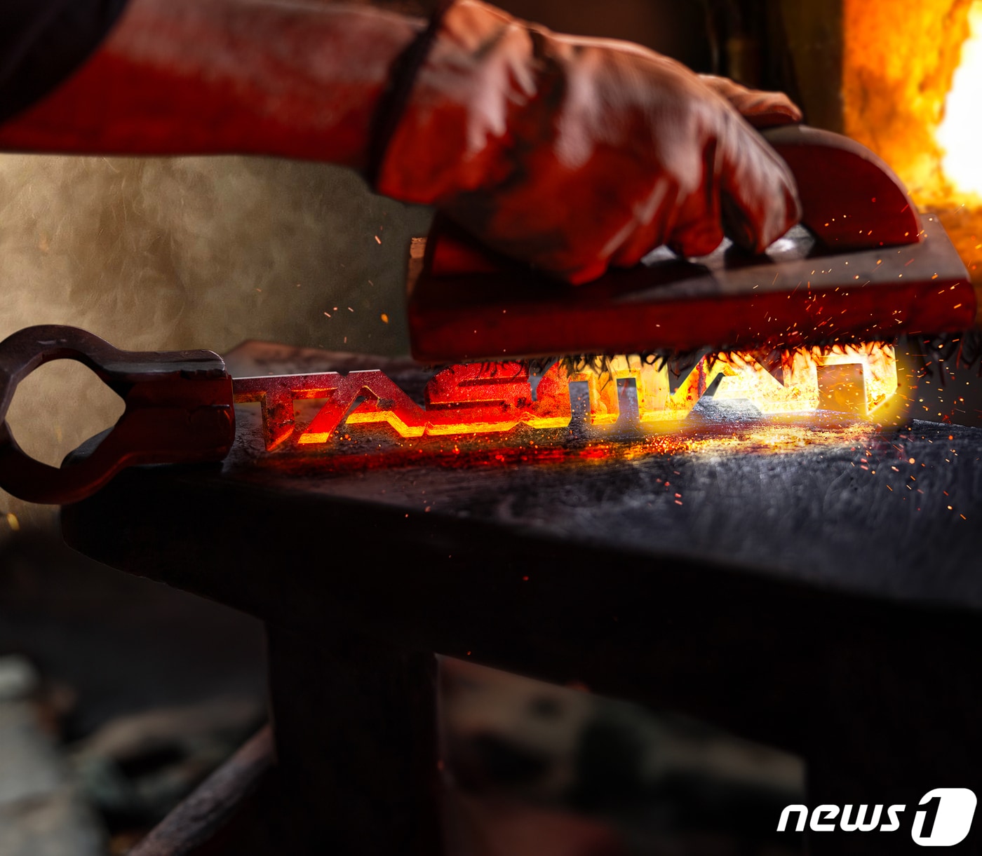  기아는 11일 브랜드 최초의  픽업 차명 ‘더 기아 타스만(The Kia Tasman)’을 공개했다.(기아 제공)