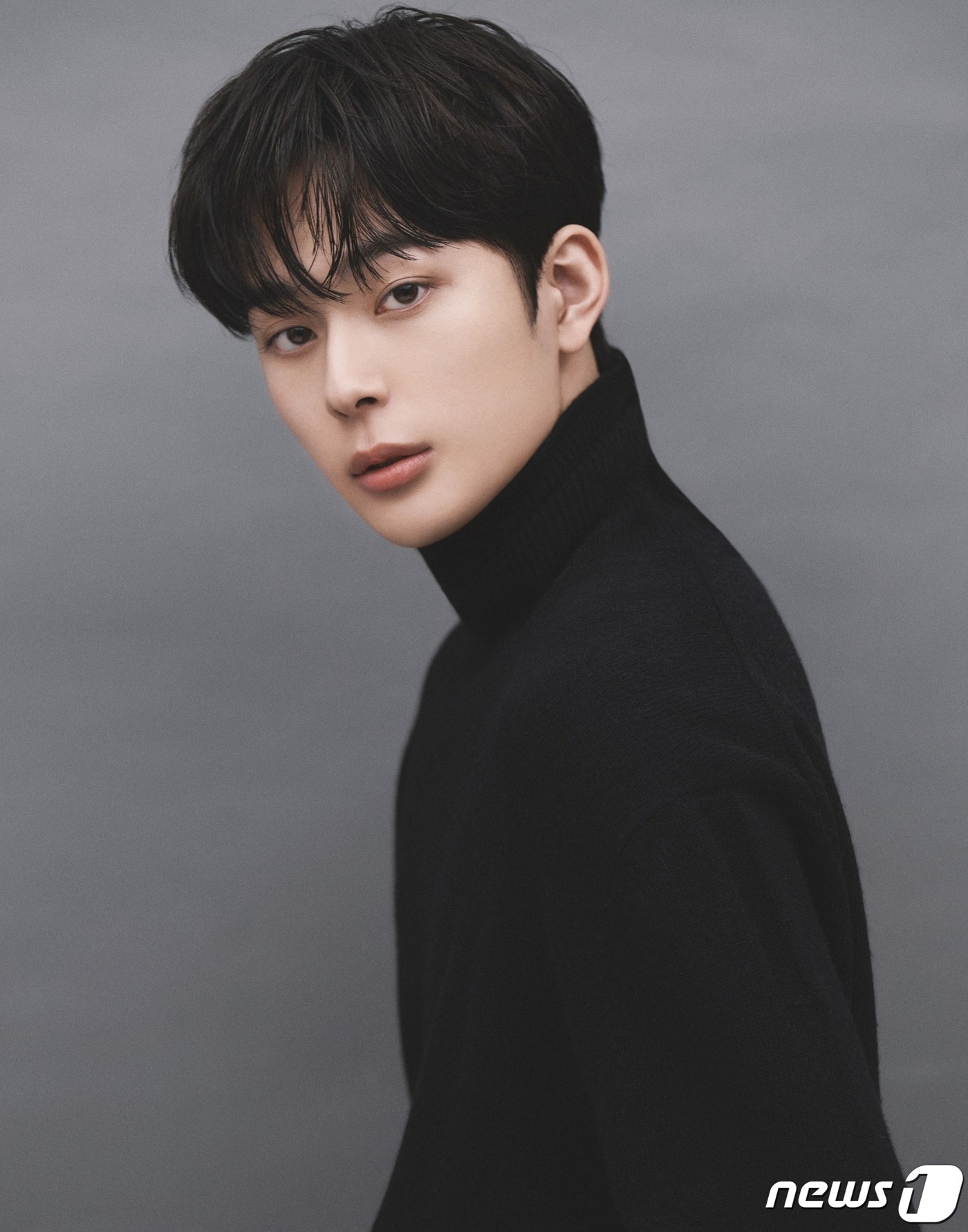 배우 유선호가 14일 고척 키움-롯데전 시구에 나선다. (키움 제공)