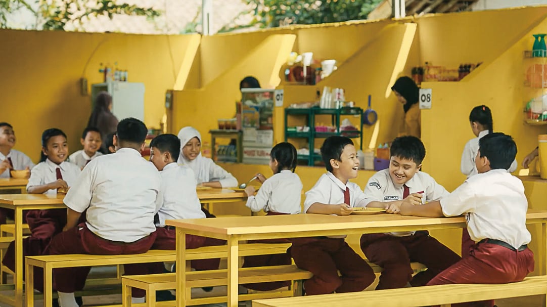 이노션 인도네시아 법인이 Dulux 브랜드와 함께한 'Yellow Canteen' 캠페인(이노션 제공)