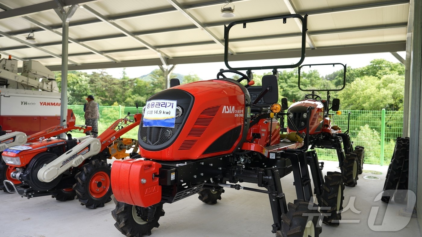 전북 진안군이 불용 농기계를 지역 농업인에게 우선 매각하기 위한 현장 경매를 추진한다.<자료사진>/뉴스1