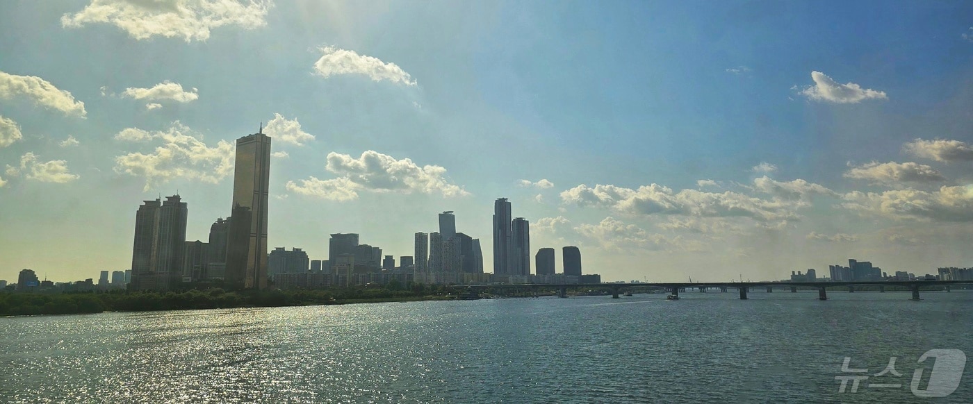 비가 그친 뒤 하늘이 청명하다. 2024.5.8/뉴스1 ⓒ News1 황덕현 기후환경전문기자