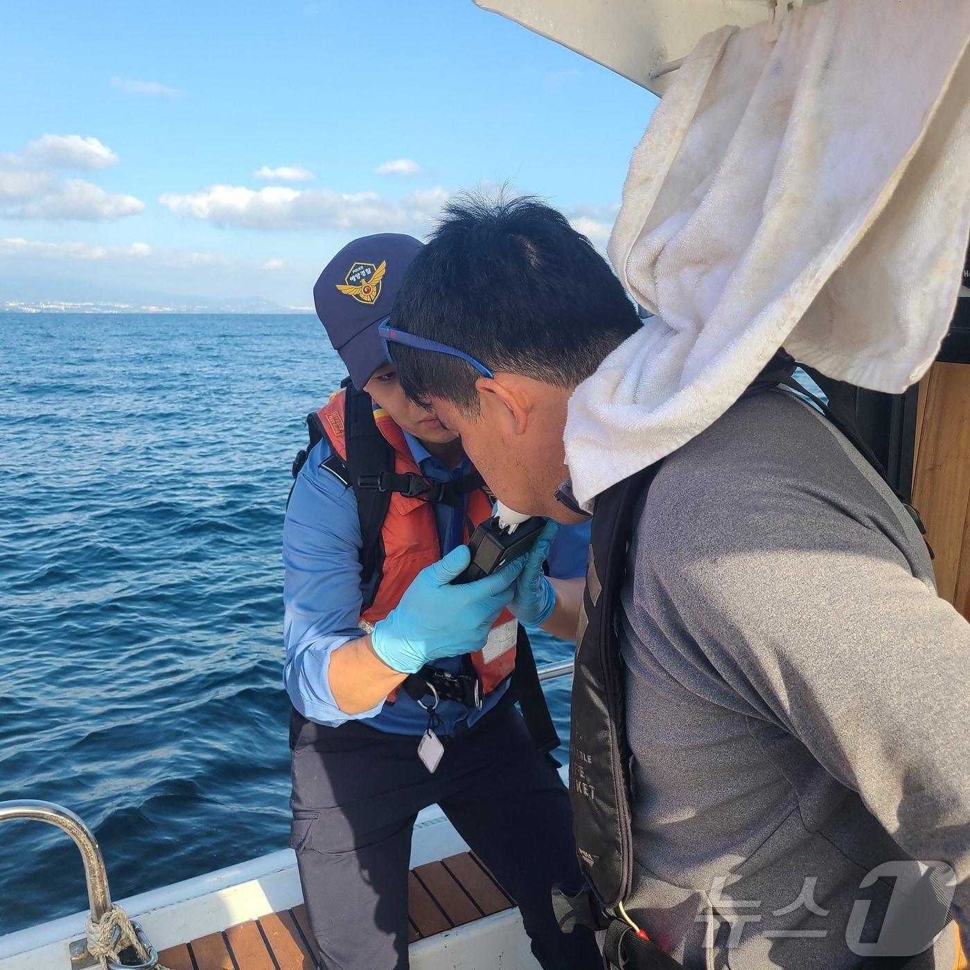 서귀포해양경찰서(서장 고성림)는 7~8월 2개월간 음주운항 특별단속을 실시한다고 21일 밝혔다.(서귀포해양경찰서 제공)/뉴스1 