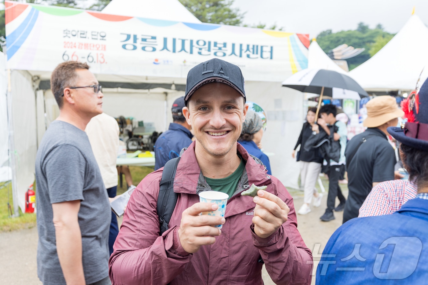 강릉 단오제 찾은 외국인 관광객 자료사진.(강릉단오제위원회 제공, 재판매 및 DB 금지)